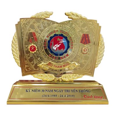 Qua Tang De Ban